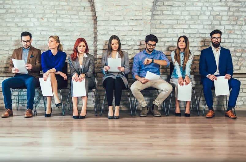 9 Ways To Stand Out In A Group Interview