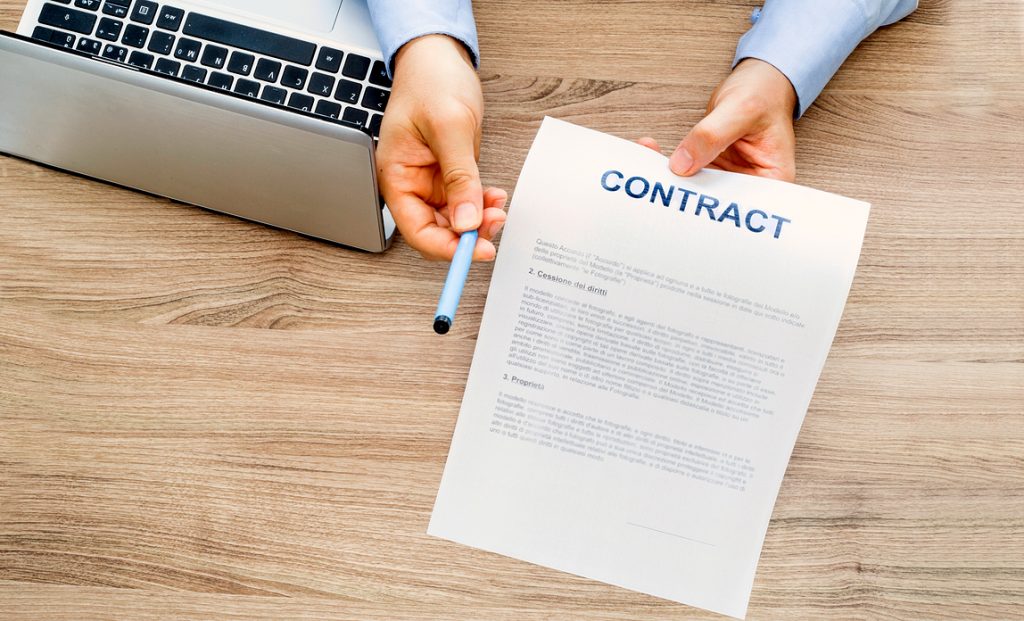 What are the different types of employment contract?